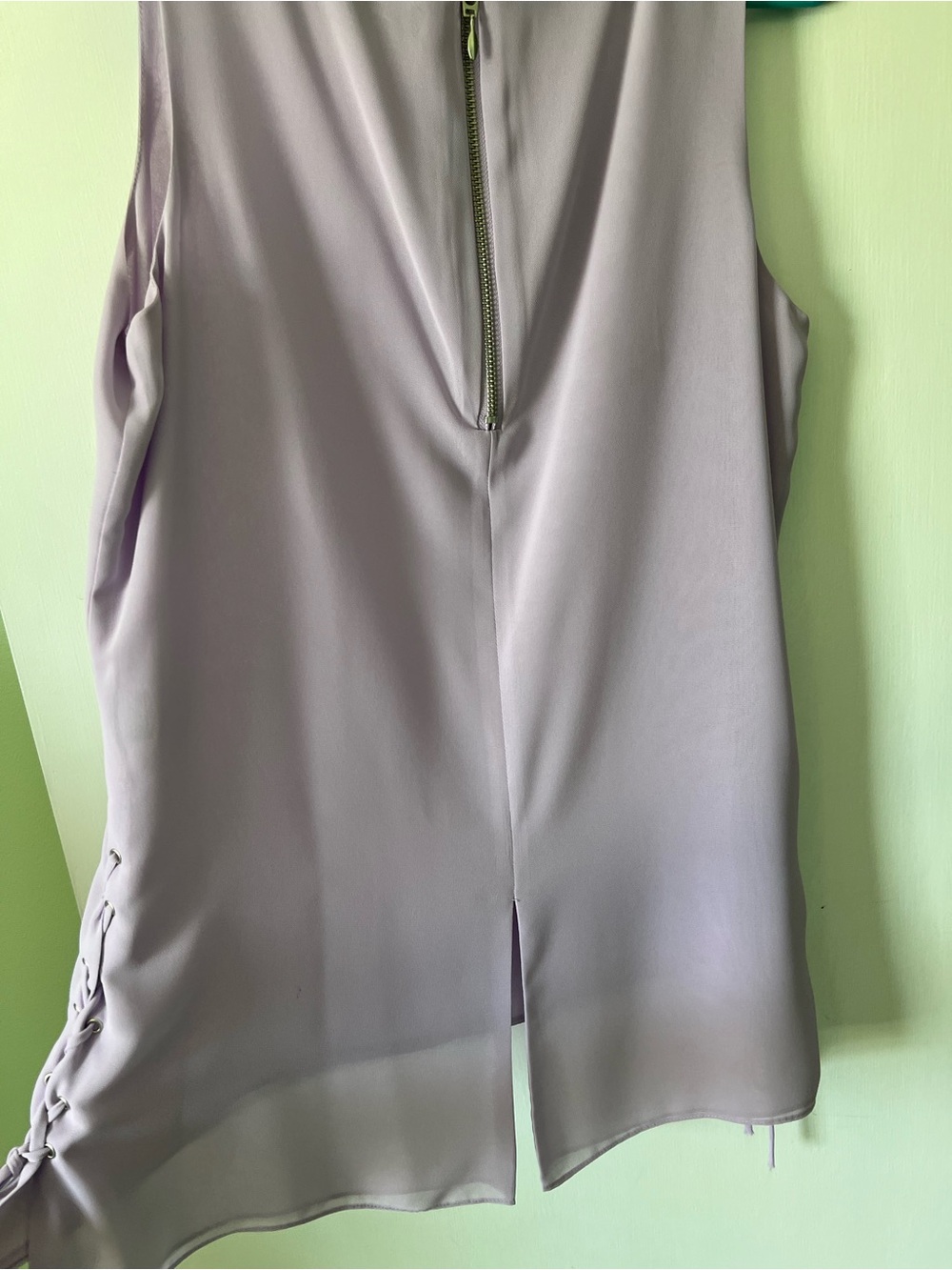 Sanctuary Lilac Sleeveless High-Low Blouse sm NWT - Picture 5 of 8